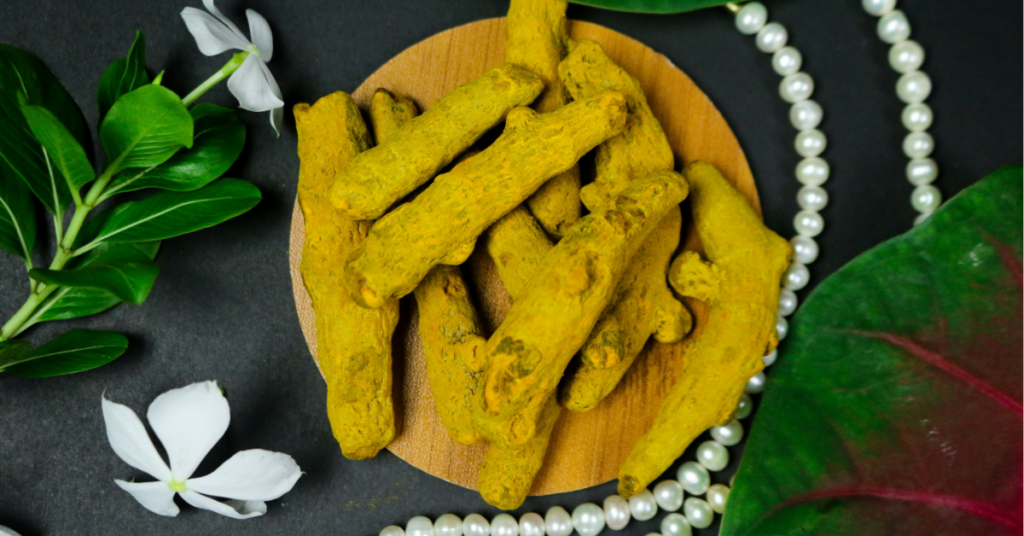 Cúrcuma: A Raiz Dourada e Seus Benefícios